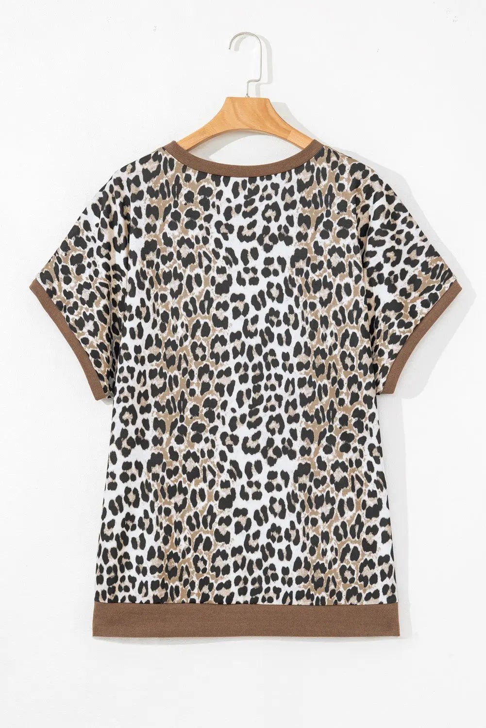 Plus Size Leopard Short Sleeve Contrast Trim Top | Zarnesh