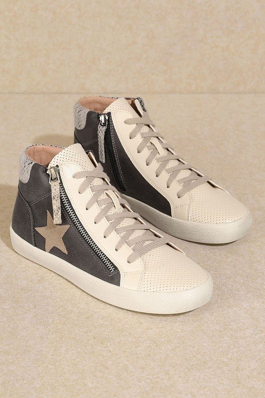 Women Star Embellished Round Toe High Top Sneakers | Zarnesh