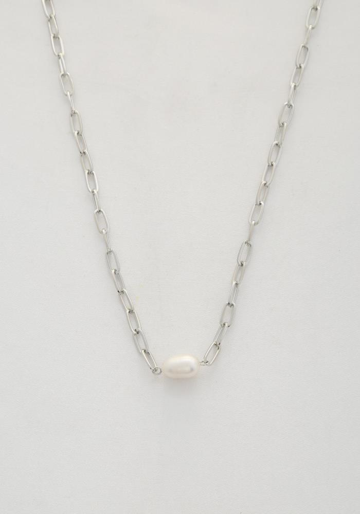 Timeless Elegance: Pearl Bead Oval Link Necklace"